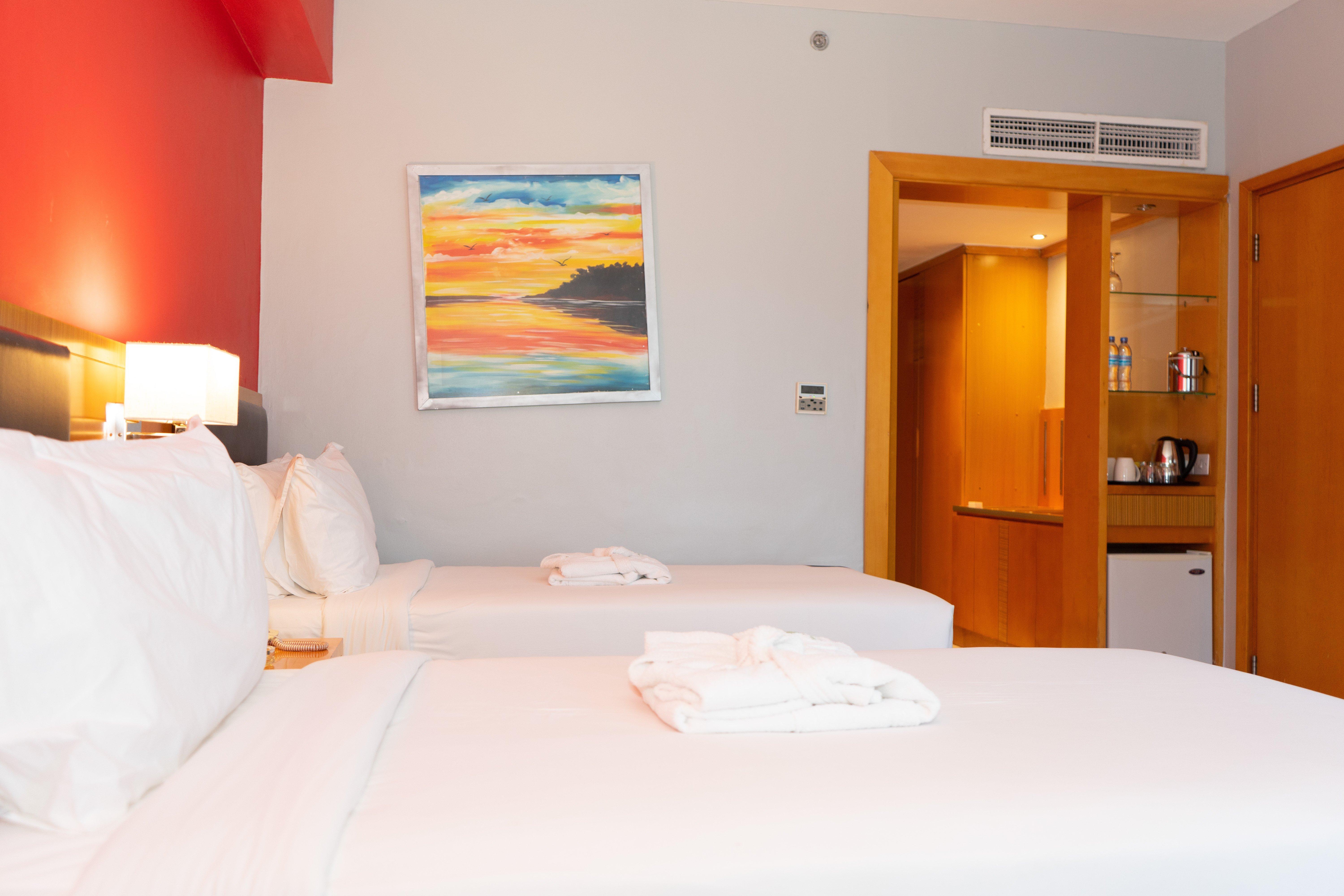 Hotel By Ihg
